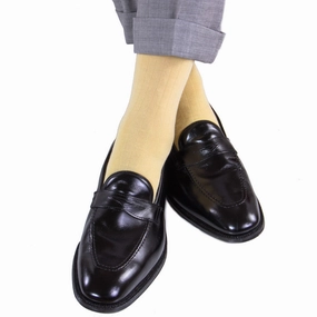 Buttercream Solid Ribbed Fine Merino Wool Sock Linked Toe Mid-Calf