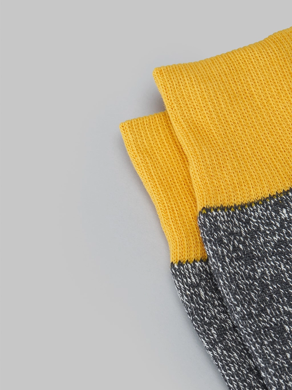ROTOTO Double Face Crew Socks Silk & Cotton Yellow/Charcoal